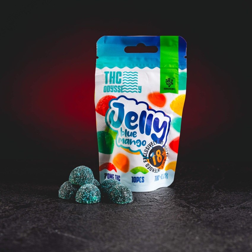 Premium Fruchtgelee TH Odyssey Jelly 70mg von Kratom Welt – Sammlerprodukt mit 10 Geleestücken, jeweils 7 mg TH-Cannabinoid, insgesamt 70 mg pro Packung. Hergestellt aus hochwertigen Zutaten, mit zarter Textur und einfacher Dosierung, entspricht den gesetzlichen Anforderungen der Europäischen Union mit einem Gehalt unter 0,2 %, wodurch es ein sicheres und legales Sammlerstück ist, das für seine entspannenden, harmonisierenden und stressreduzierenden Effekte geschätzt wird.