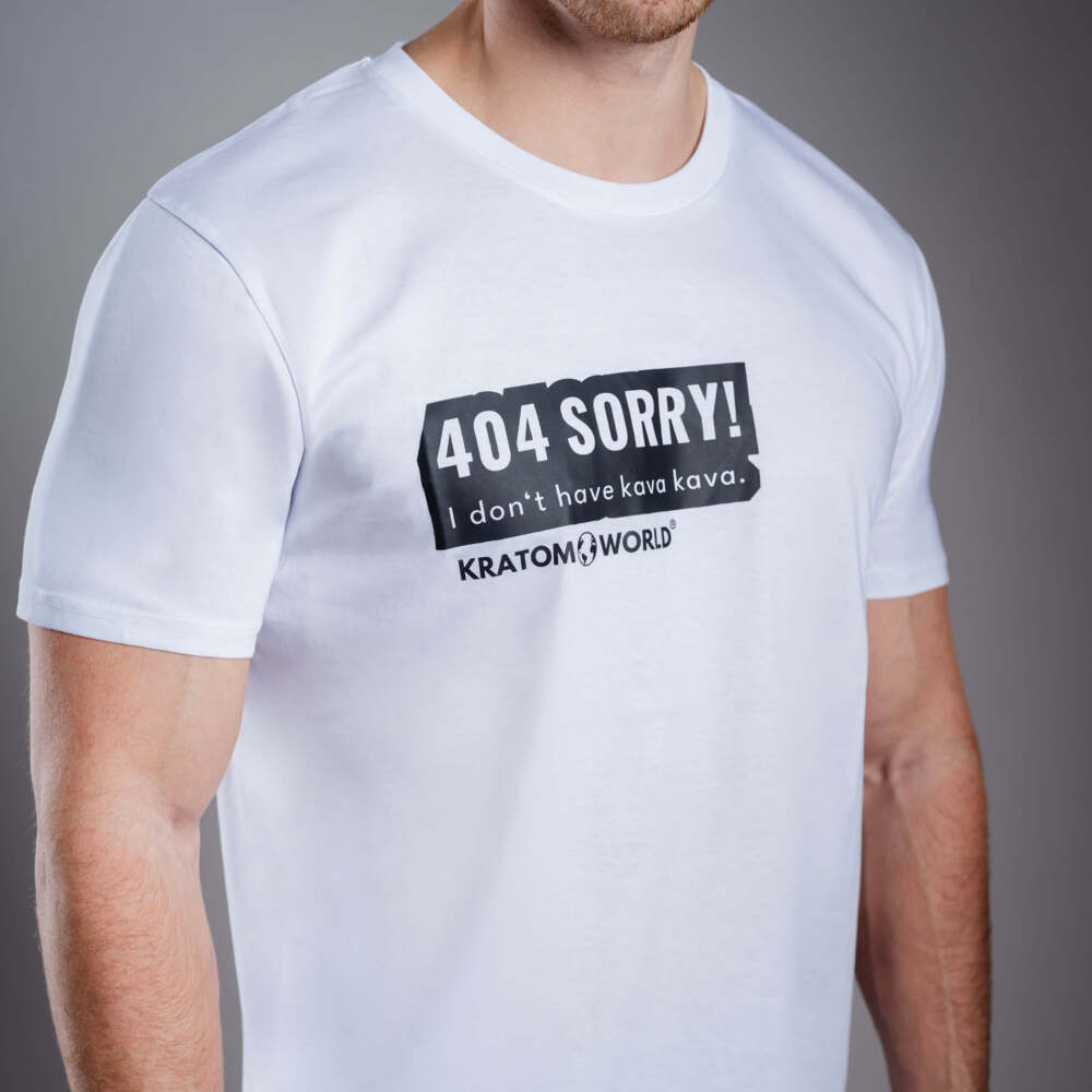 Kratom World Herren T-Shirt mit dem Motiv „sorry I don’t have kava kava” – originaler Merch für Kratom-Liebhaber und Fans der Marke Kratom World, stilvolles Streetwear-Design mit auffälligem Druck, bequemes T-Shirt für den täglichen Gebrauch, ideal für die Stadt, Events oder als Sammlerstück für die Kratom-Community, Nahaufnahme
